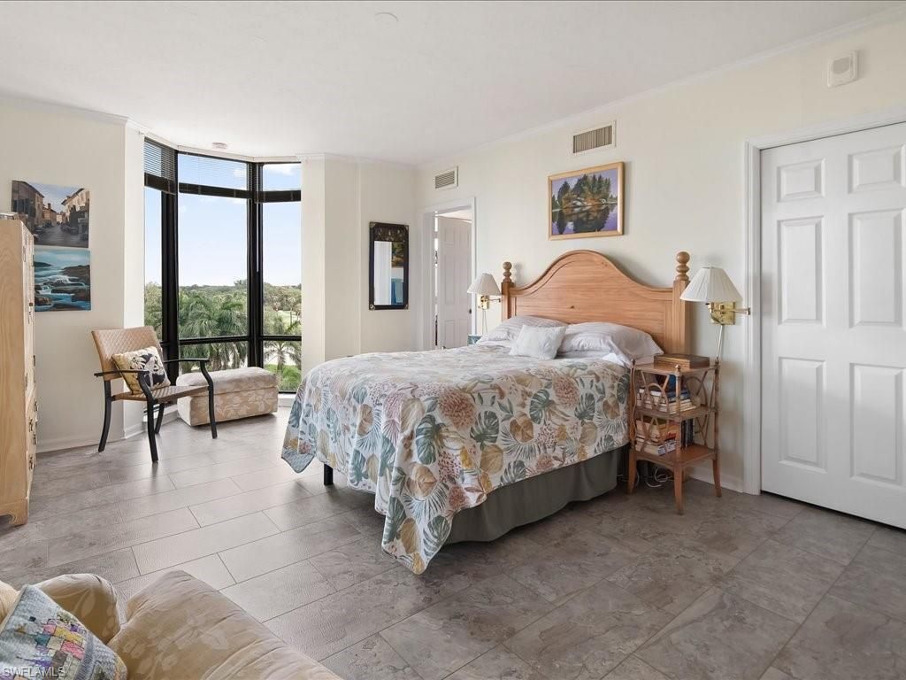 6075 Pelican Bay Blvd, Unit 506, Naples, FL 34108 Photo