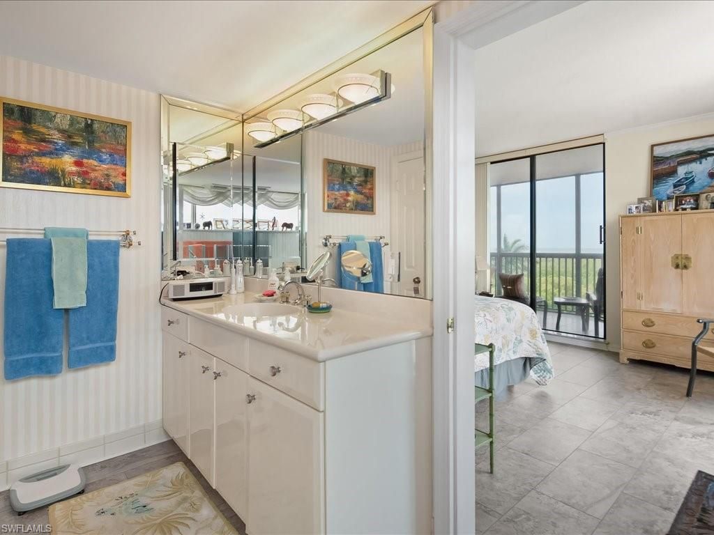 6075 Pelican Bay Blvd, Unit 506, Naples, FL 34108 Photo