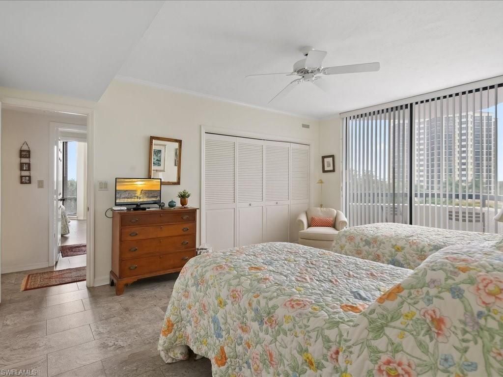 6075 Pelican Bay Blvd, Unit 506, Naples, FL 34108 Photo