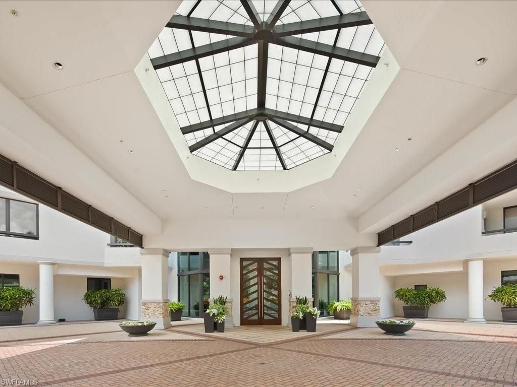 6075 Pelican Bay Blvd, Unit 506, Naples, FL 34108 Photo