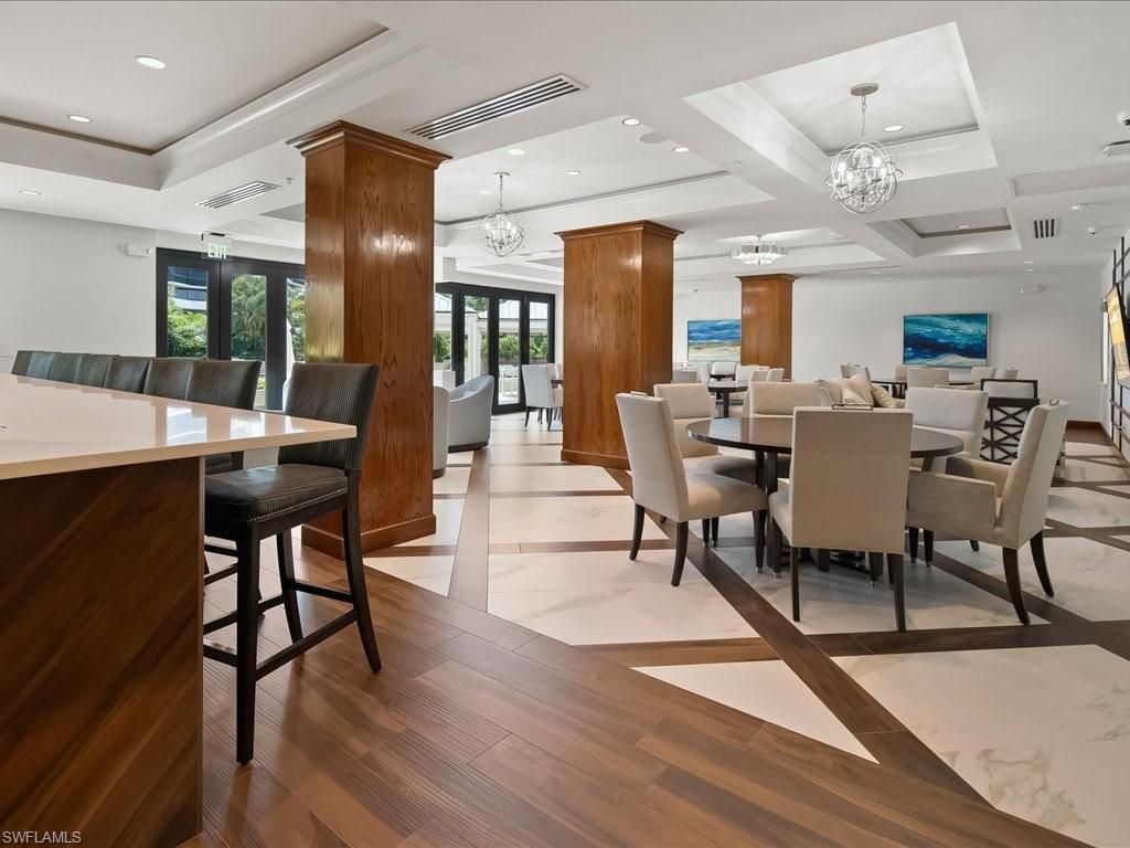 6075 Pelican Bay Blvd, Unit 506, Naples, FL 34108 Photo