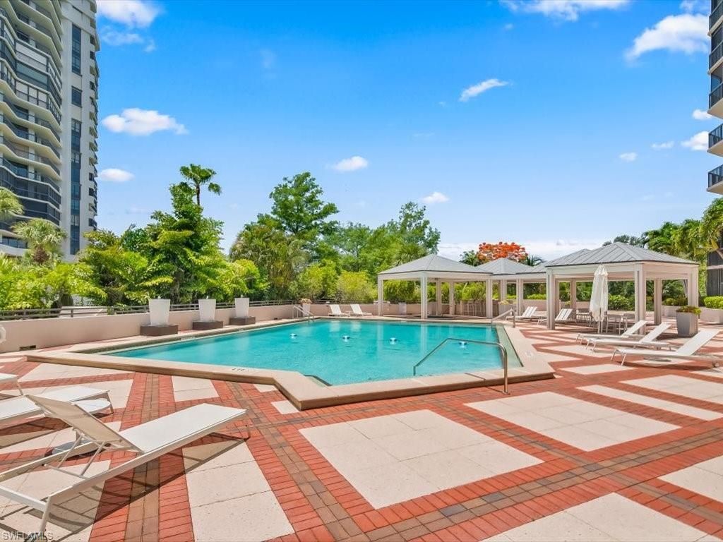 6075 Pelican Bay Blvd, Unit 506, Naples, FL 34108 Photo