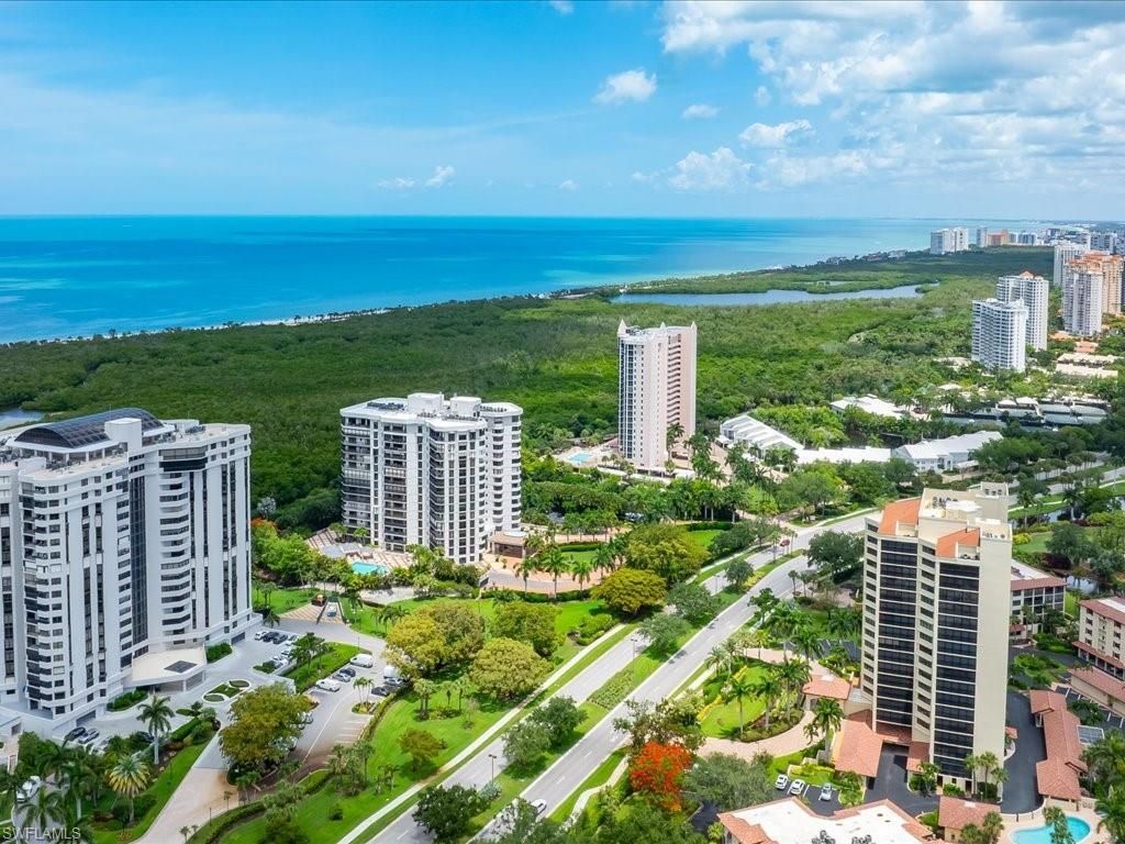 6075 Pelican Bay Blvd, Unit 506, Naples, FL 34108 Photo