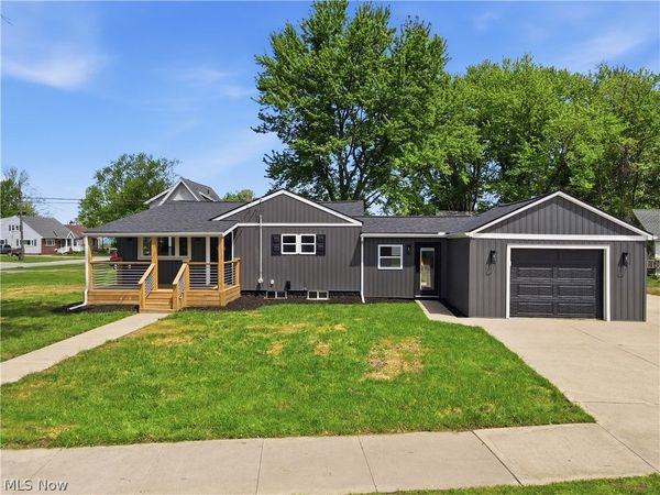 968 Sandusky Street , Conneaut, OH 44030