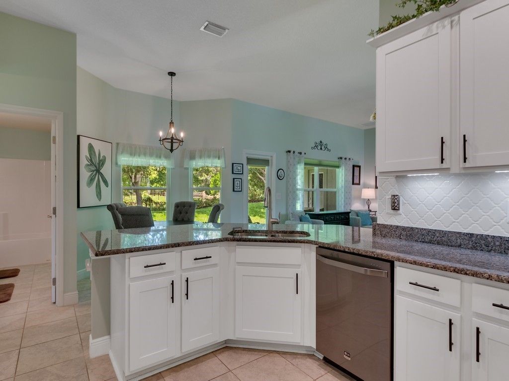 1340 Willow Oak Court, Vero Beach, FL 32966 Photo