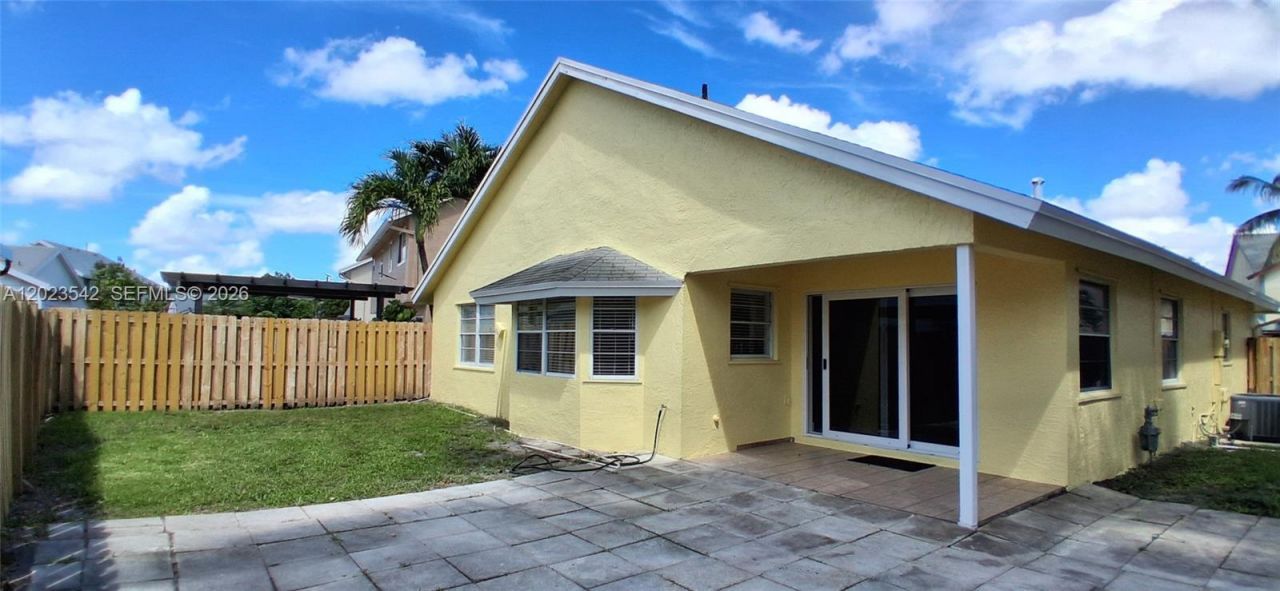 3277 NW 123rd Ave, Unit 1, Sunrise, FL 33323 Photo