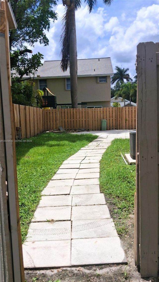 3277 NW 123rd Ave, Unit 1, Sunrise, FL 33323 Photo