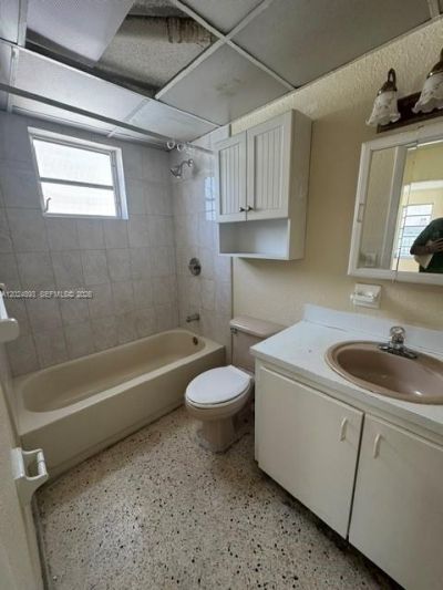 525 W 69th St, Unit 101, Hialeah, FL 33014 Photo