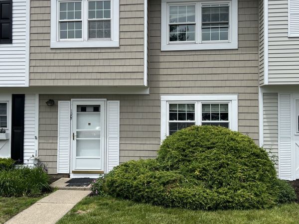93 Park, Unit 1505, Danbury, CT 06810
