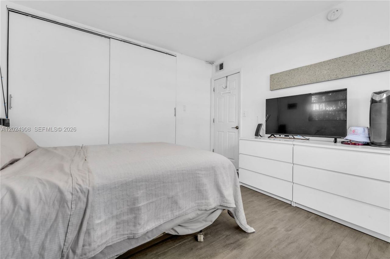 645 NE 77th St, Unit 1, Miami, FL 33138 Photo