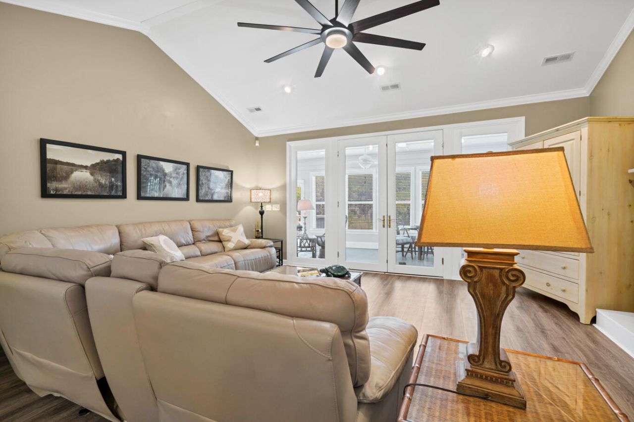 705 Sandpiper Ridge Photo 13