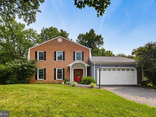 8 BOULDERCREST COURT, ROCKVILLE, MD 20850