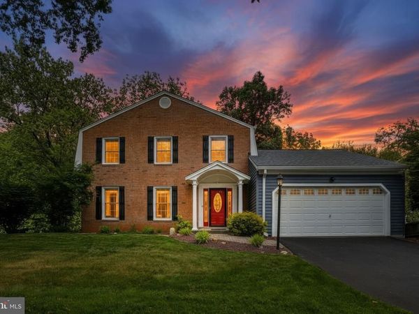 8 BOULDERCREST COURT, ROCKVILLE, MD 20850
