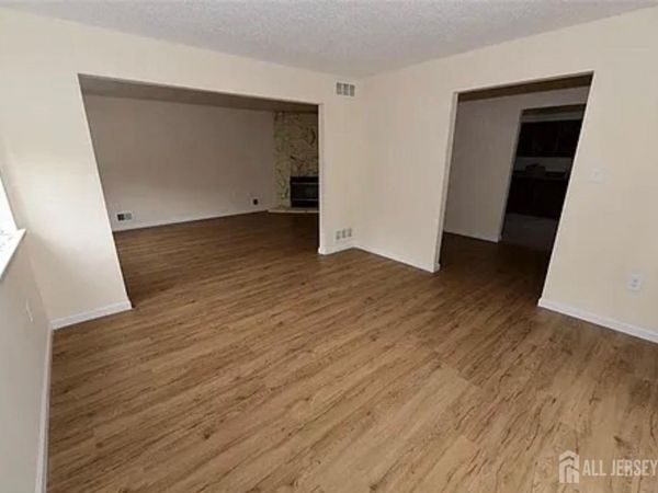 1502 Edison Glen Terrace , Edison, NJ 08837