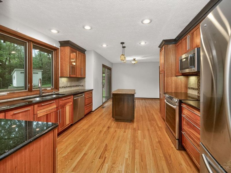3076 Woodside Drive, Fairfield, OH 45014 Photo 11