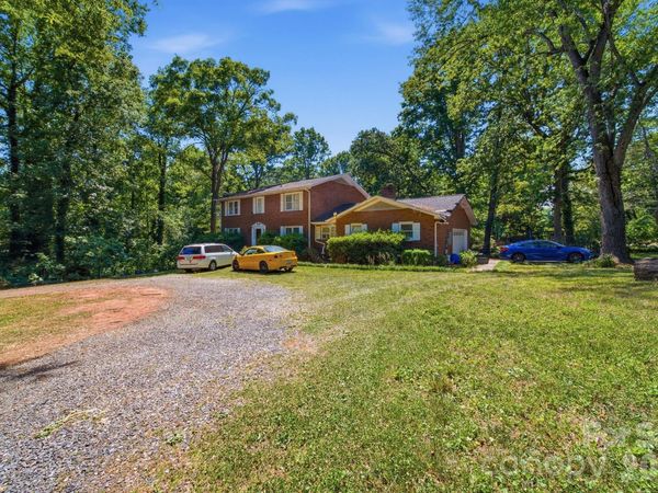 970 23rd Avenue NE, Hickory, NC 28601