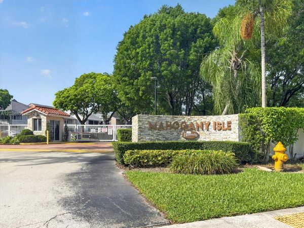14930 SW 104th St , Unit 27, Miami, FL 33196