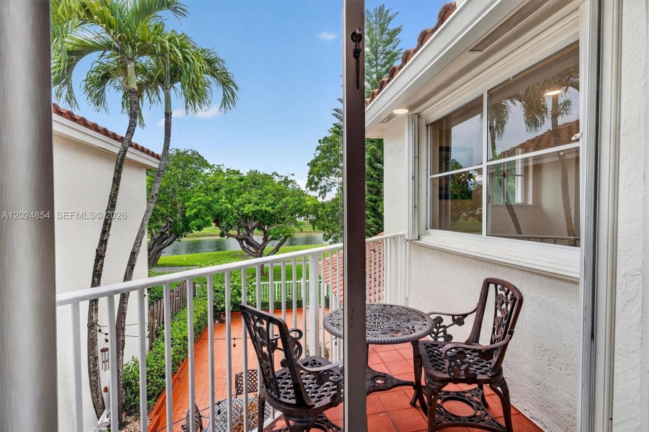 14930 SW 104th St , Unit 27, Miami, FL 33196 Photo