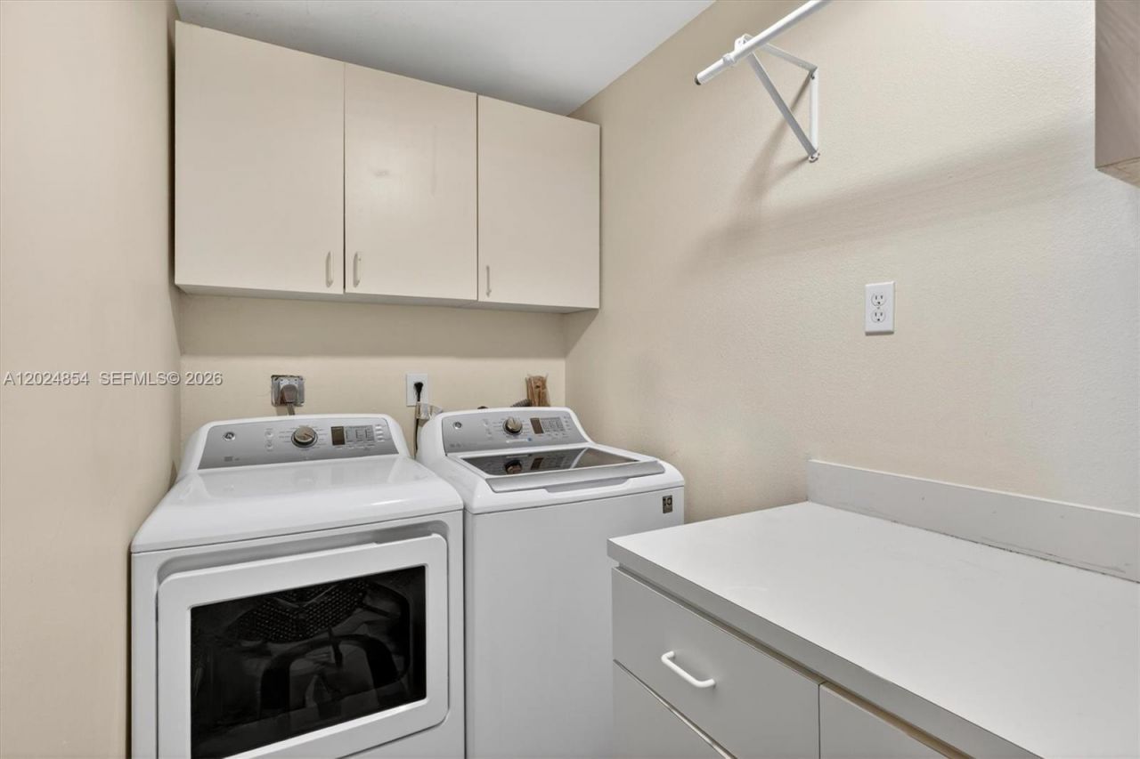 14930 SW 104th St , Unit 27, Miami, FL 33196 Photo