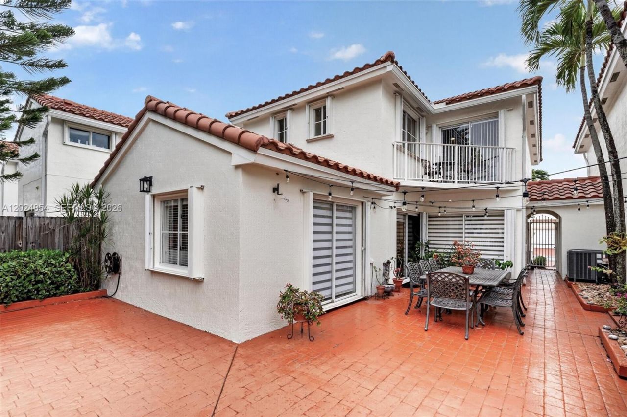14930 SW 104th St , Unit 27, Miami, FL 33196 Photo