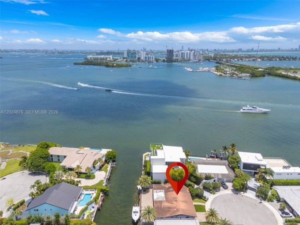 1261 NE 82nd St , Miami, FL 33138