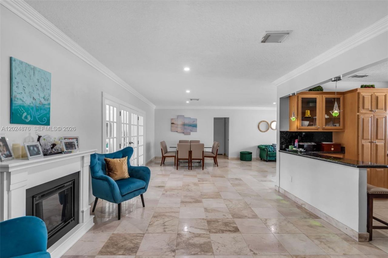 1261 NE 82nd St, Miami, FL 33138 Photo