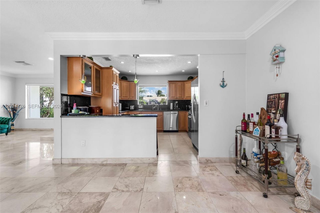 1261 NE 82nd St, Miami, FL 33138 Photo