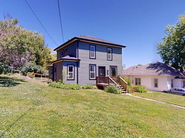 128 SPRUCE ST, Cherokee, IA 51012