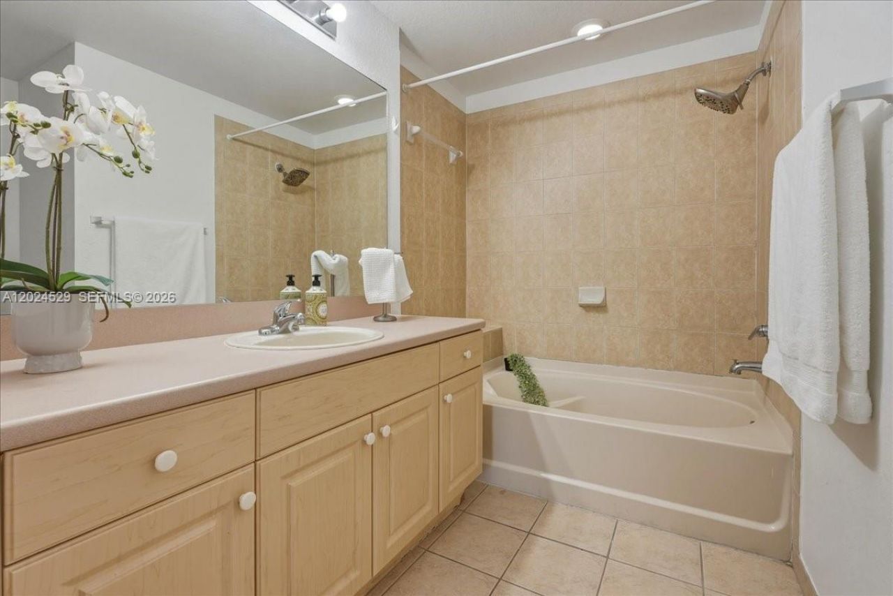 11102 NW 83rd St, Unit 108, Doral, FL 33178 Photo