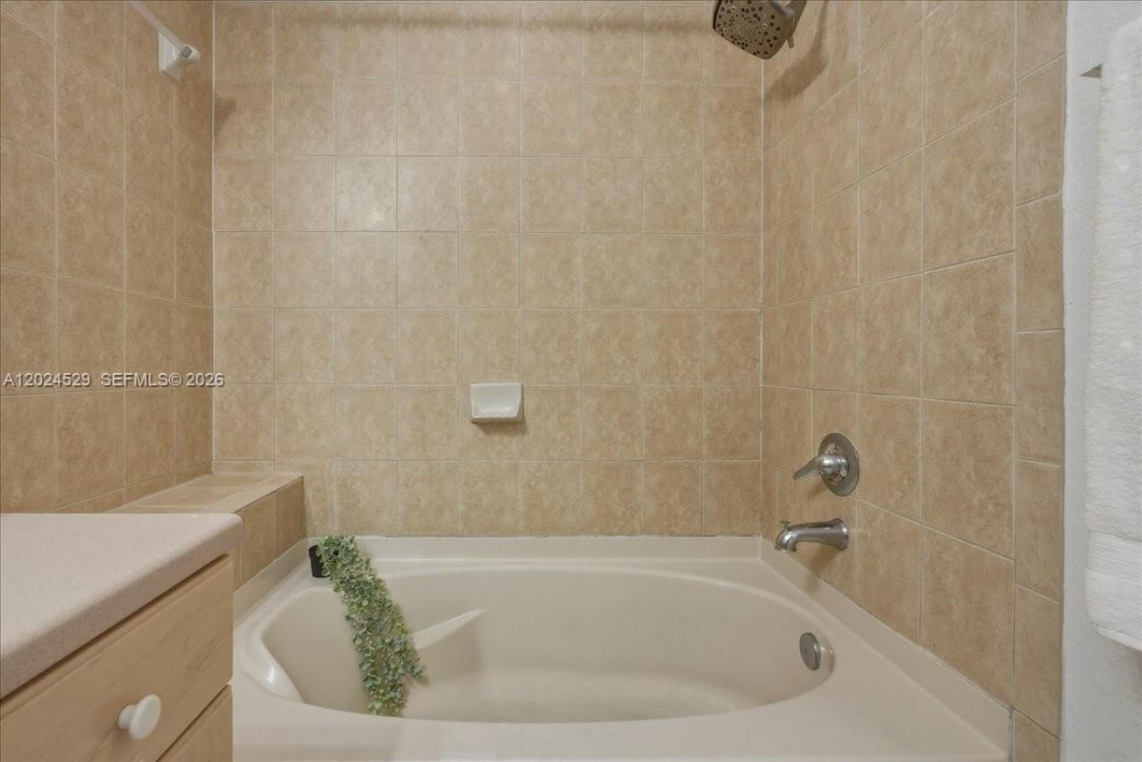 11102 NW 83rd St, Unit 108, Doral, FL 33178 Photo