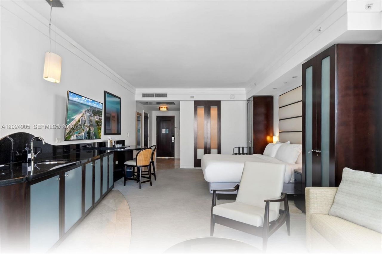 4391 Collins Ave , Unit 1001, Miami Beach, FL 33140 Photo