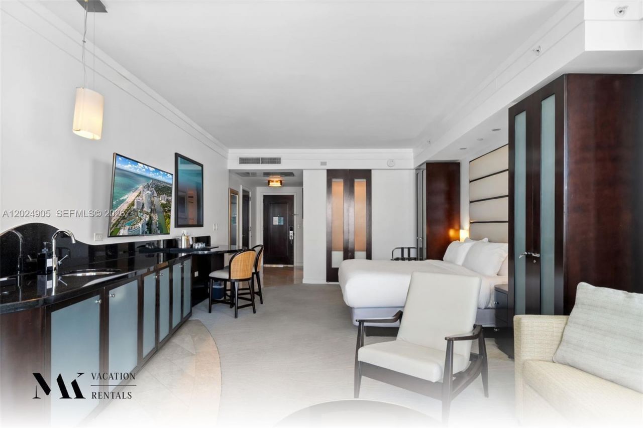 4391 Collins Ave , Unit 1001, Miami Beach, FL 33140 Photo
