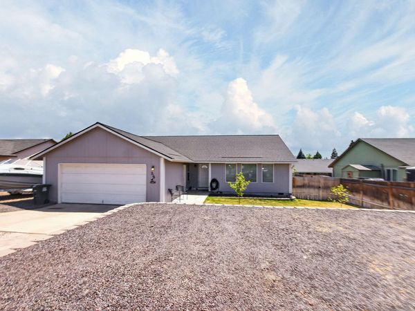 316 Geneva Street, Culver, OR 97734