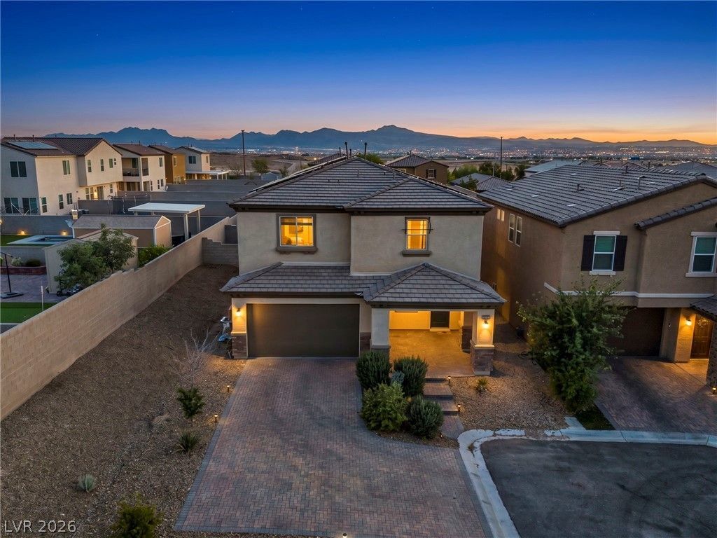 6883 Merril Summit Court, Las Vegas, NV 89142
