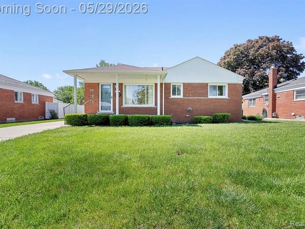 3327 N Lynn Court, Trenton, MI 48183