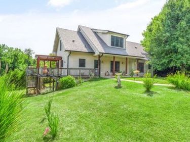 40989 REDWING SONG LANE, LOVETTSVILLE, VA 20180