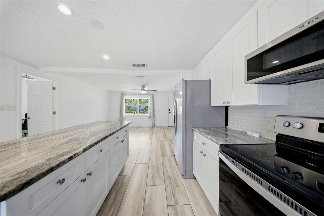 1565 Connecticut Avenue Ne, Saint Petersburg, FL 33703 Photo