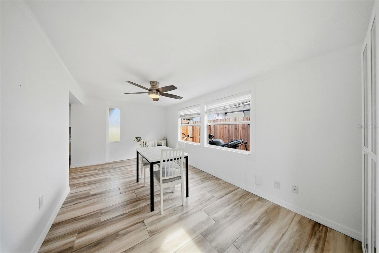 1565 Connecticut Avenue Ne, Saint Petersburg, FL 33703 Photo
