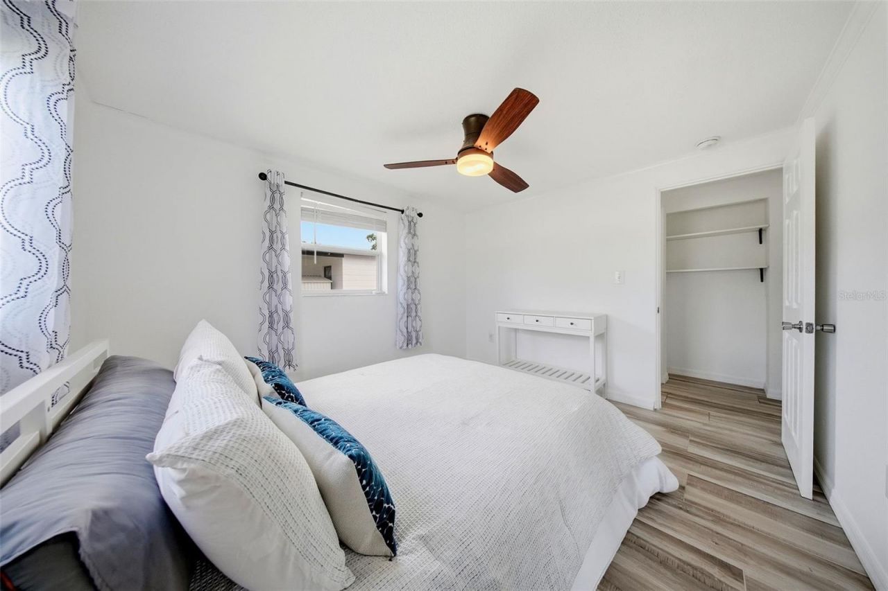 1565 Connecticut Avenue Ne, Saint Petersburg, FL 33703 Photo