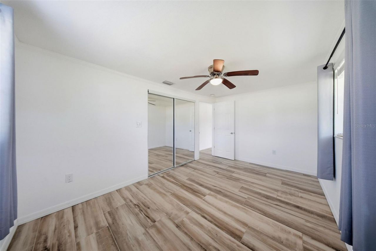 1565 Connecticut Avenue Ne, Saint Petersburg, FL 33703 Photo