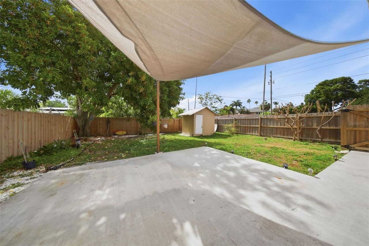 1565 Connecticut Avenue Ne, Saint Petersburg, FL 33703 Photo