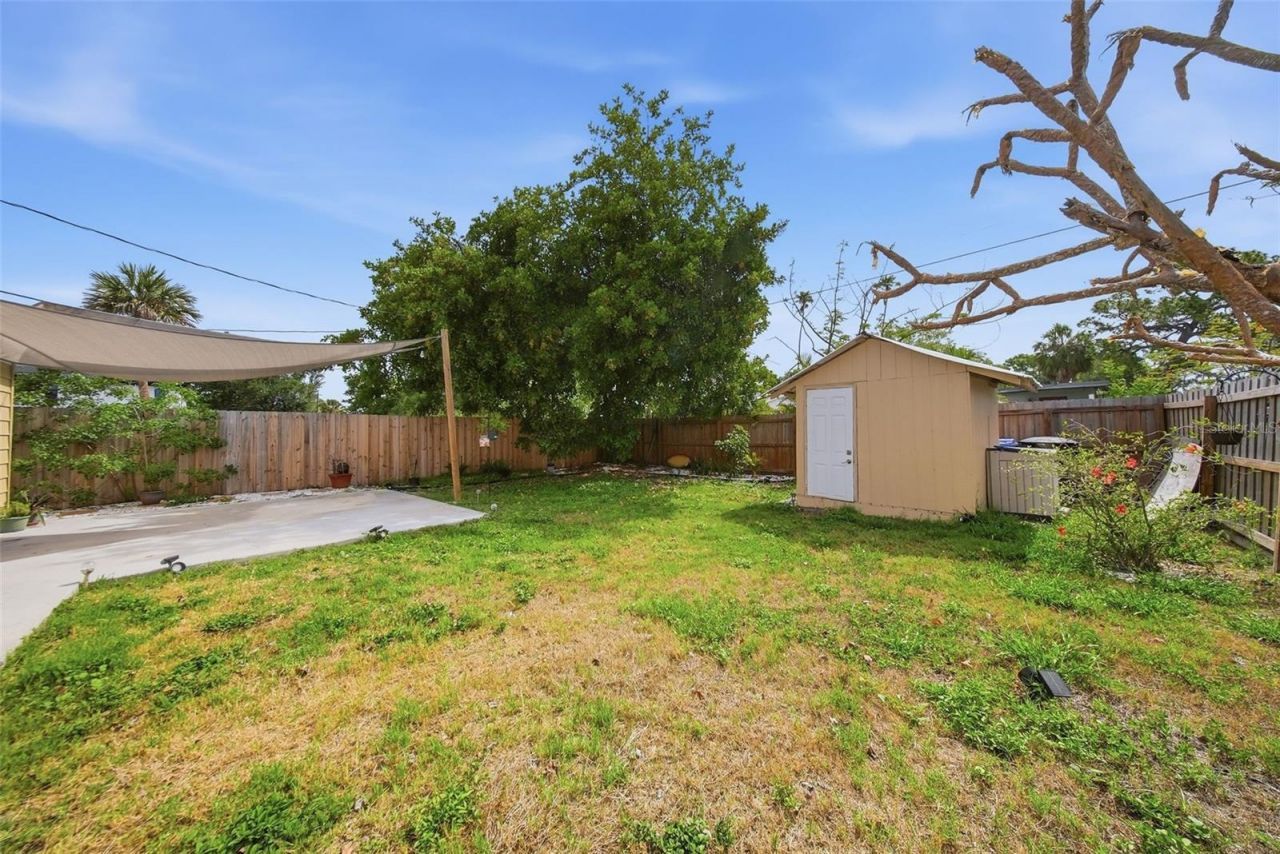 1565 Connecticut Avenue Ne, Saint Petersburg, FL 33703 Photo