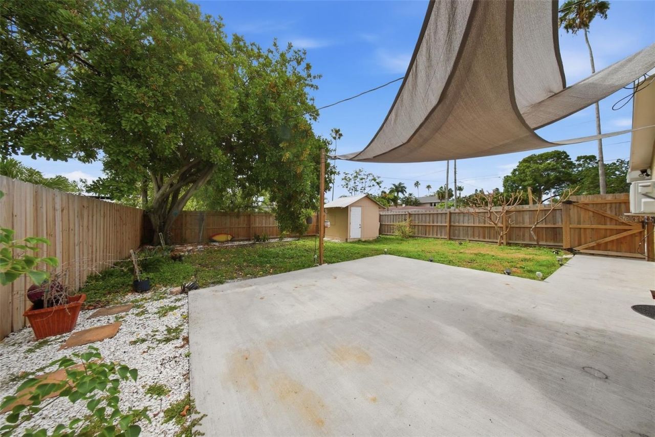 1565 Connecticut Avenue Ne, Saint Petersburg, FL 33703 Photo