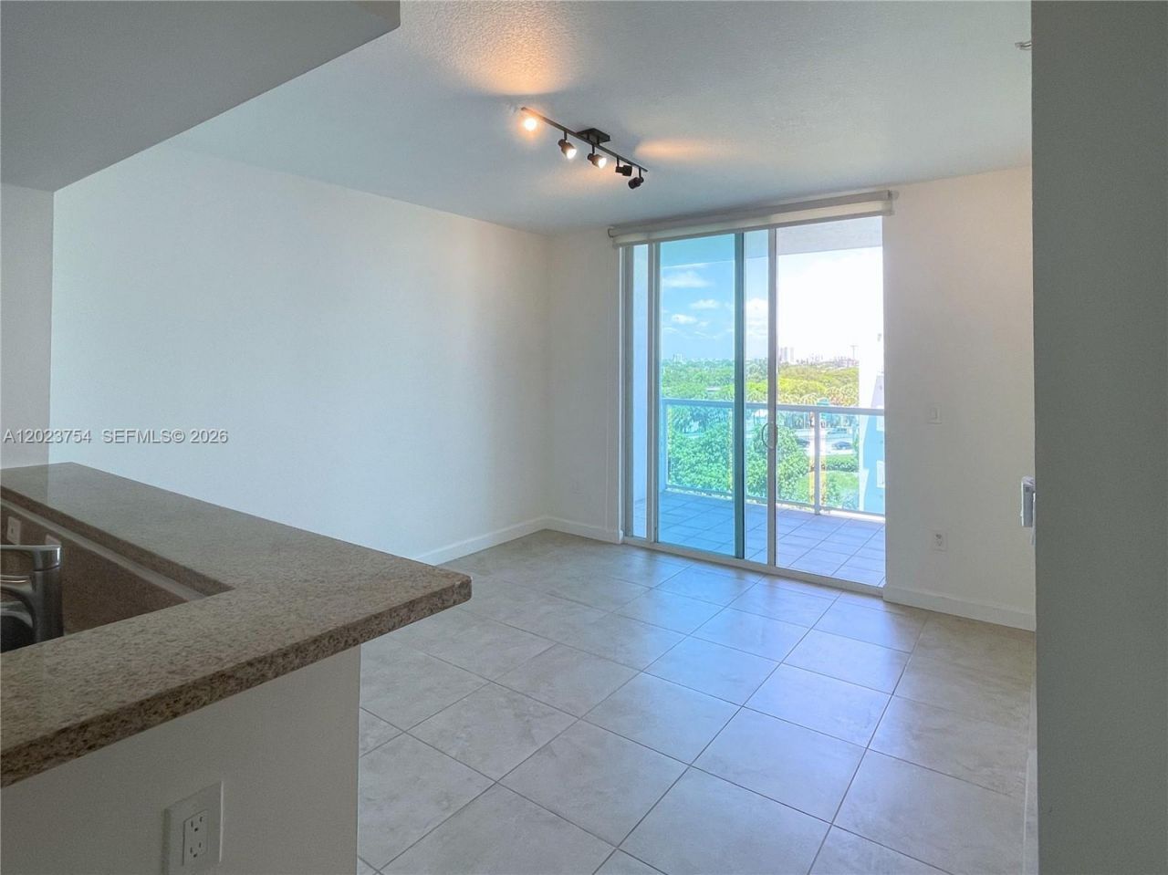 1723 SW 2nd Ave , Unit 705, Miami, FL 33129 Photo