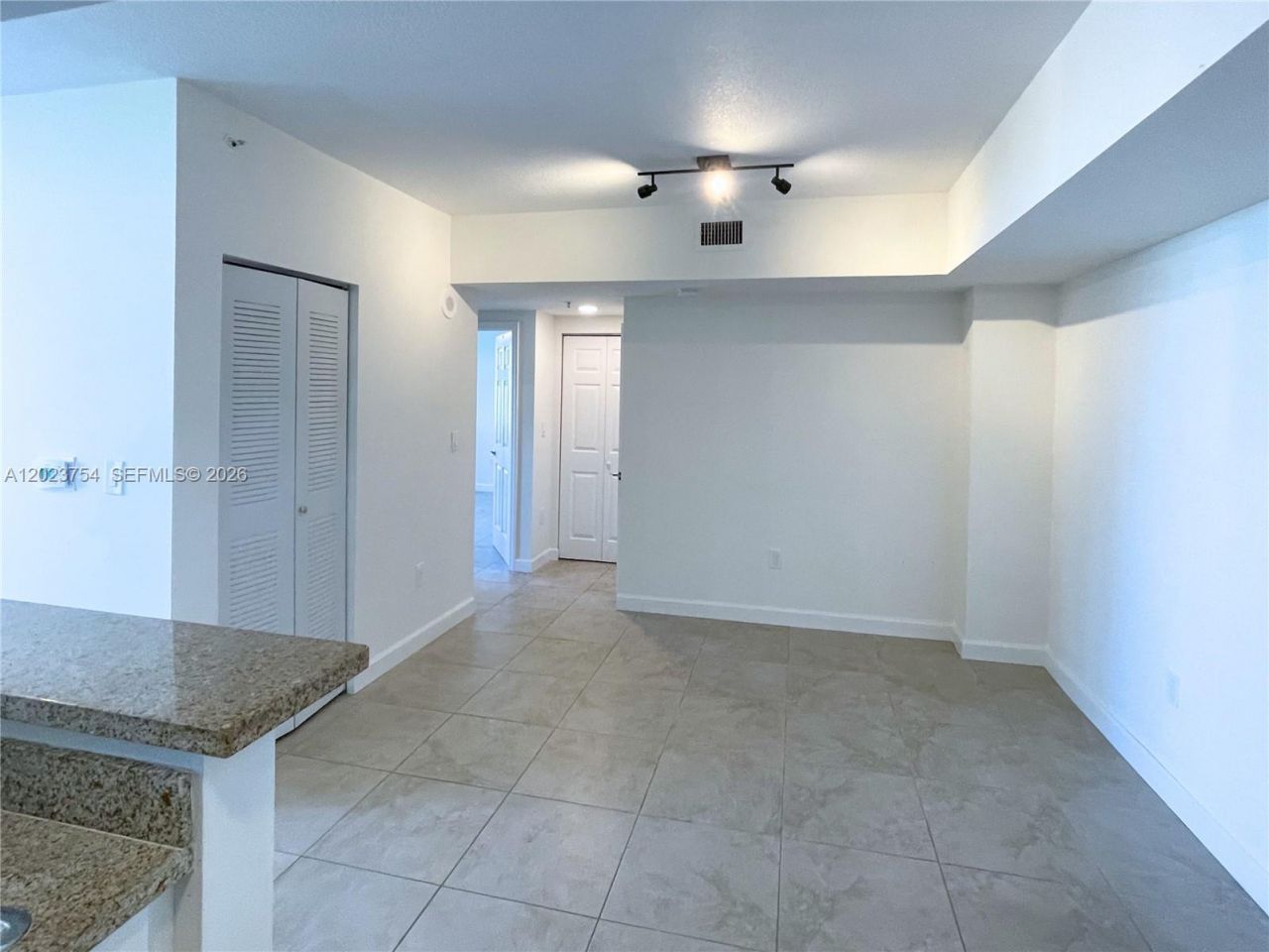 1723 SW 2nd Ave , Unit 705, Miami, FL 33129 Photo