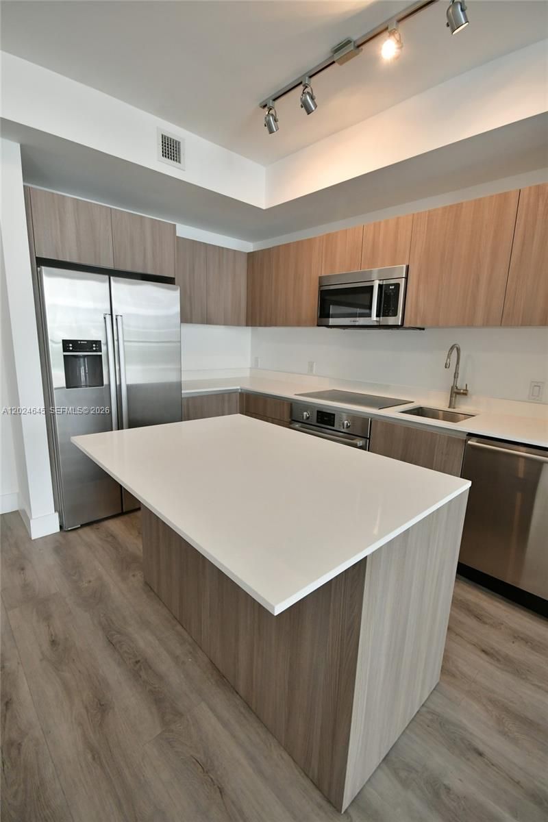 201 SW 17th Rd , Unit 304, Miami, FL 33129 Photo