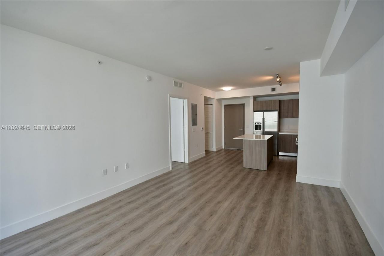 201 SW 17th Rd , Unit 304, Miami, FL 33129 Photo
