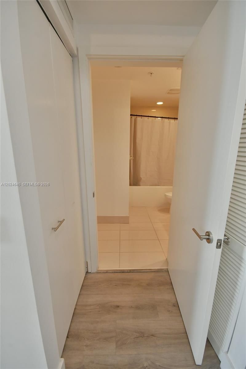 201 SW 17th Rd , Unit 304, Miami, FL 33129 Photo