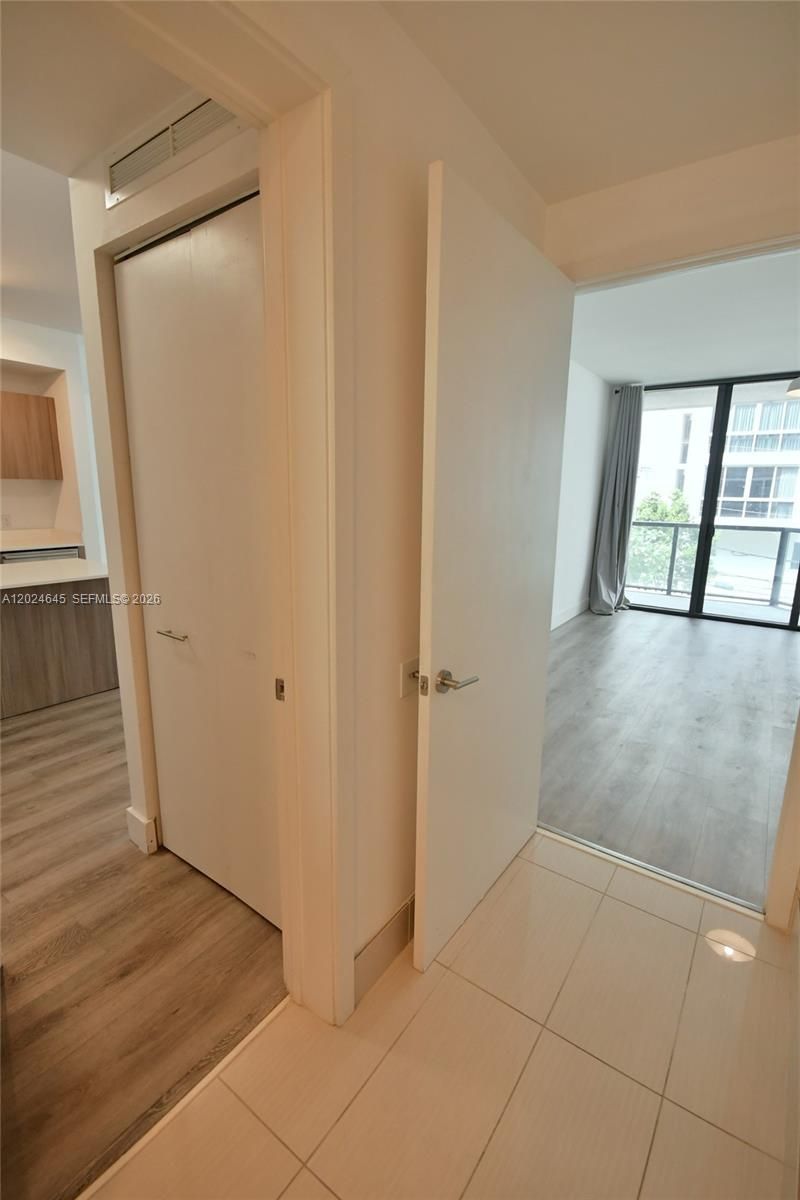 201 SW 17th Rd , Unit 304, Miami, FL 33129 Photo