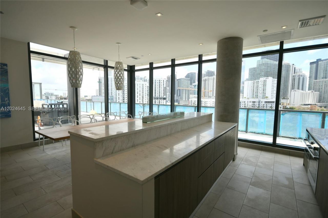 201 SW 17th Rd , Unit 304, Miami, FL 33129 Photo